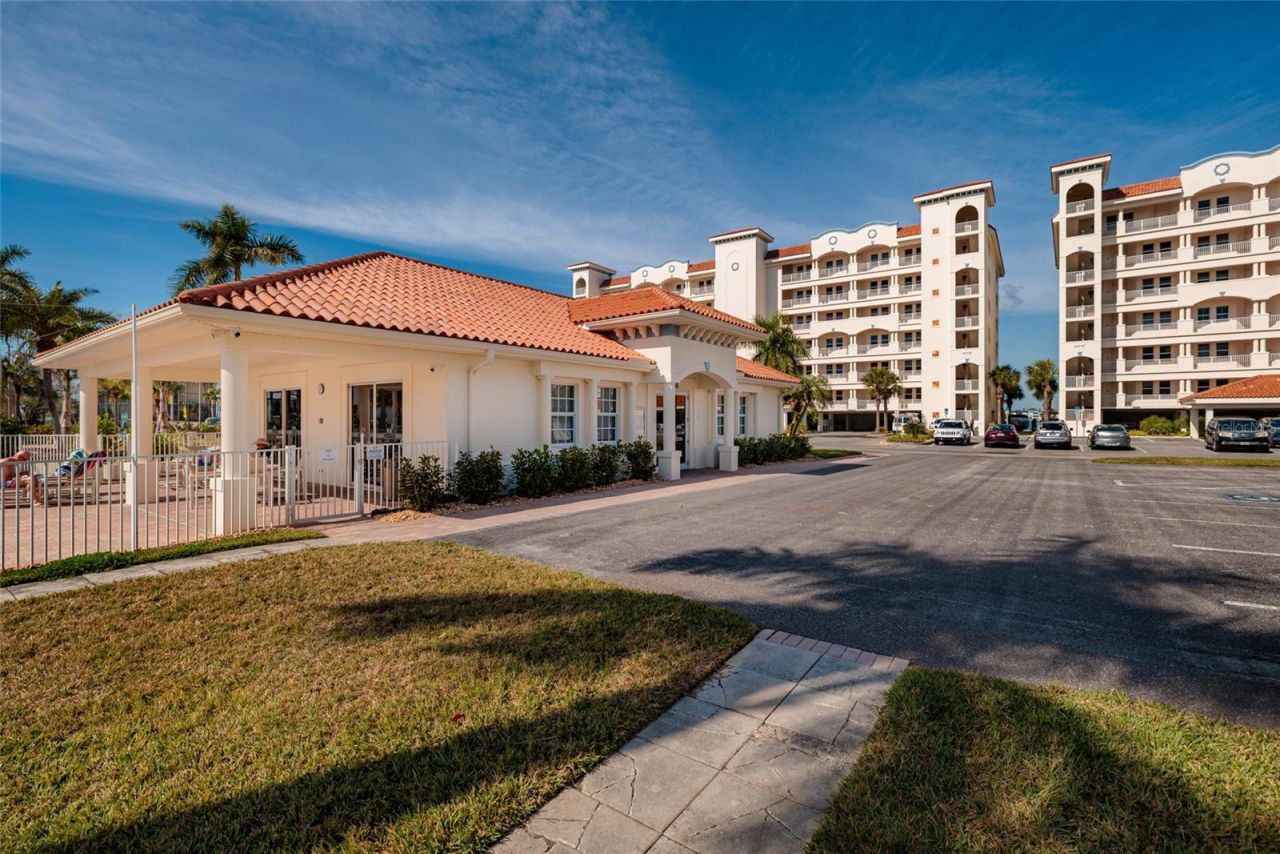 102 Wimbledon Court, Redington Shores, FL 33708 Photo