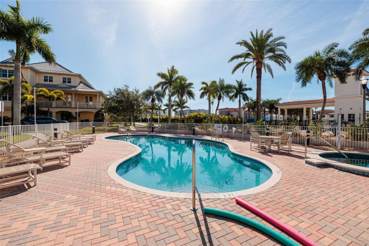 102 Wimbledon Court, Redington Shores, FL 33708 Photo