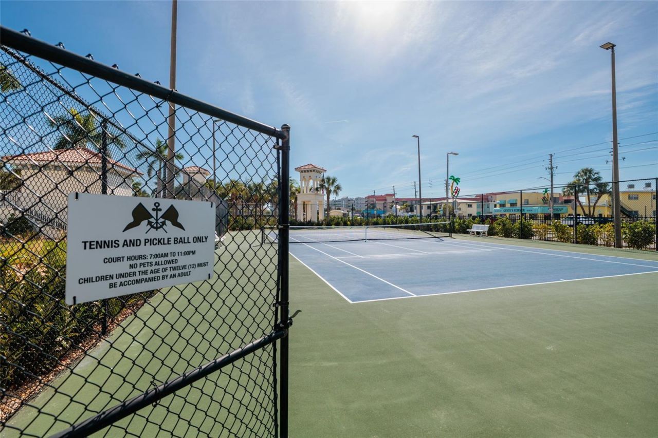 102 Wimbledon Court, Redington Shores, FL 33708 Photo