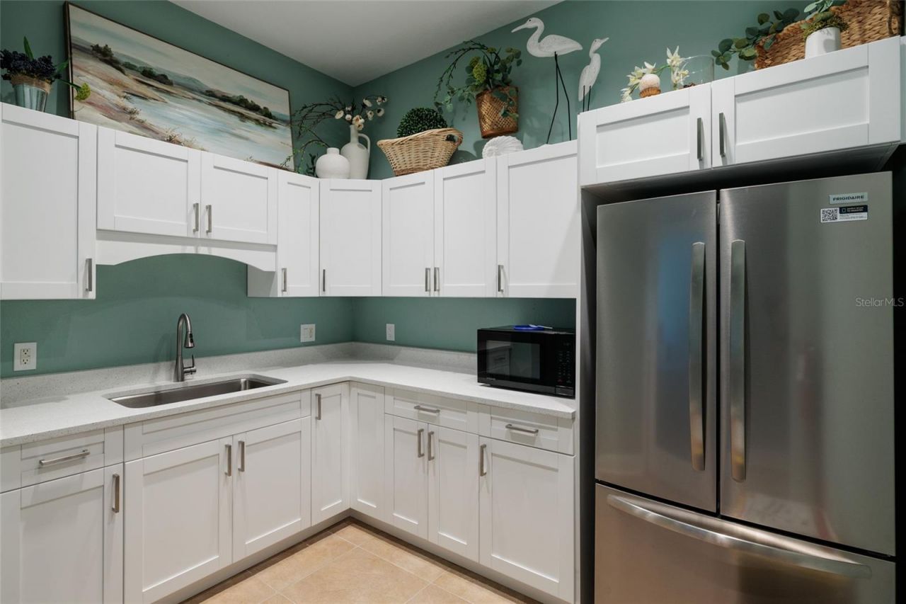 102 Wimbledon Court, Redington Shores, FL 33708 Photo