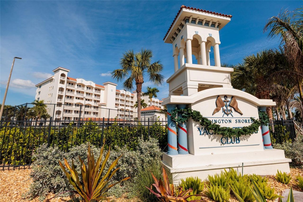 102 Wimbledon Court, Redington Shores, FL 33708 Photo