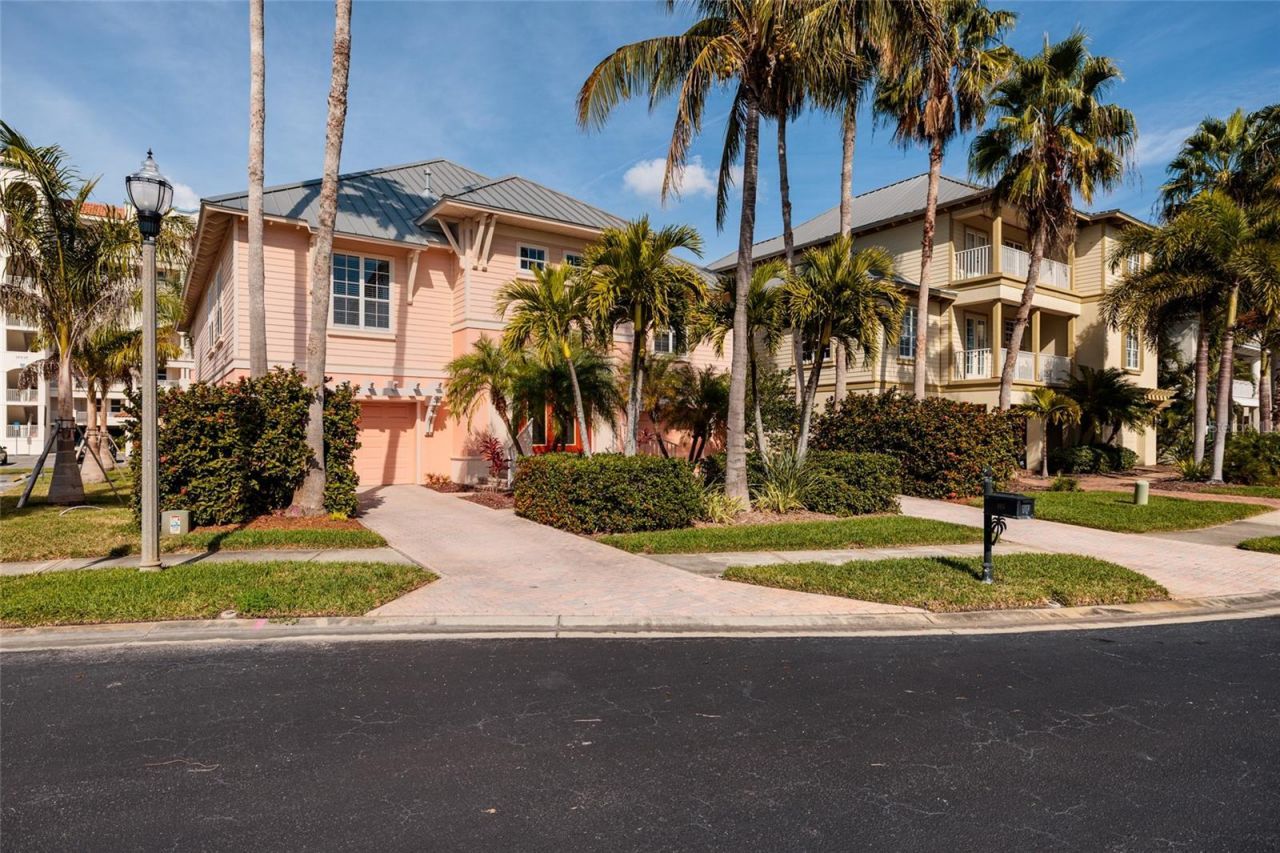 102 Wimbledon Court, Redington Shores, FL 33708 Photo