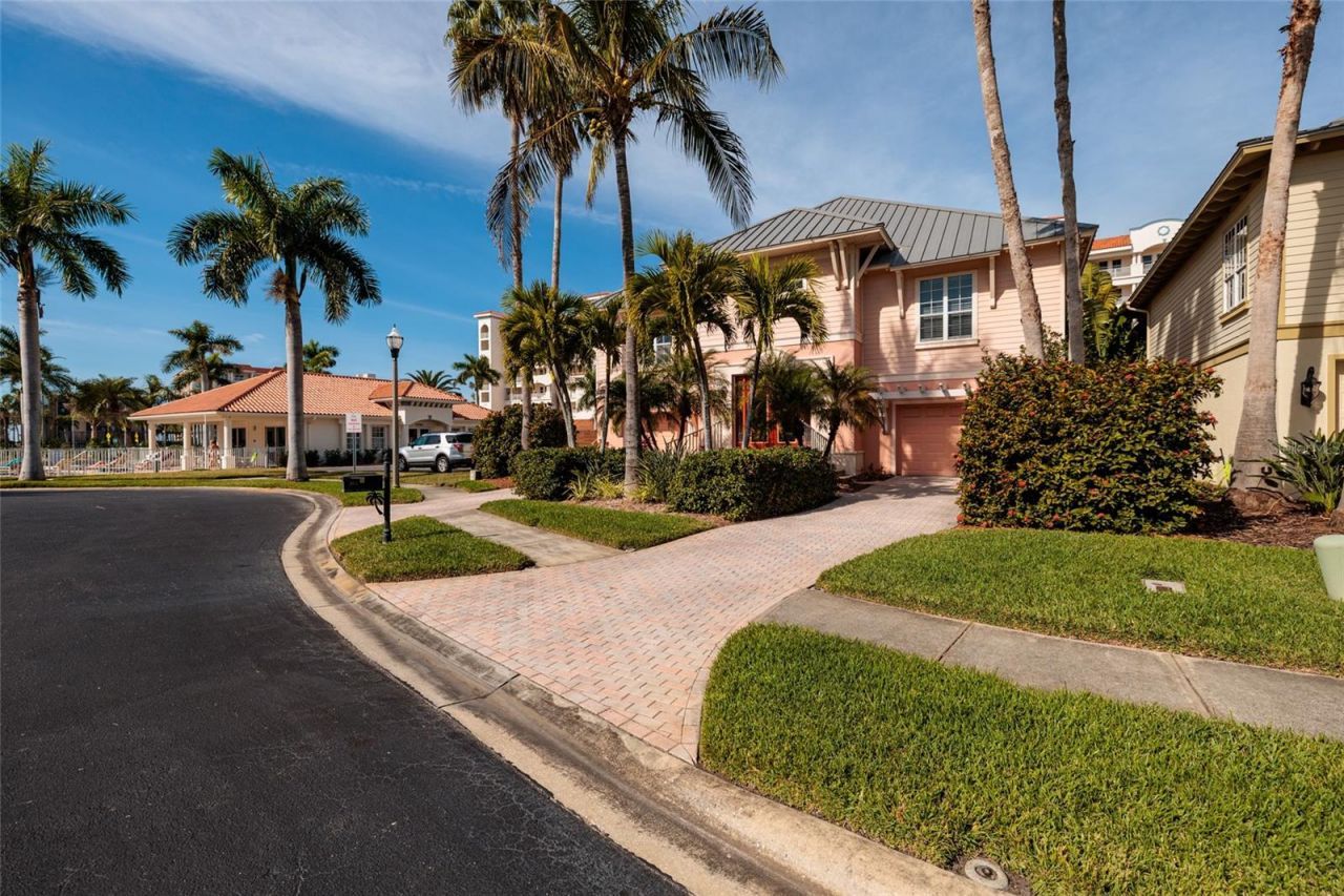 102 Wimbledon Court, Redington Shores, FL 33708 Photo