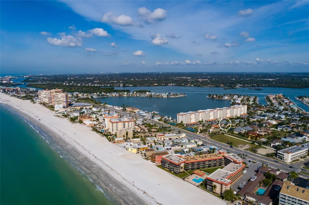 102 Wimbledon Court, Redington Shores, FL 33708 Photo