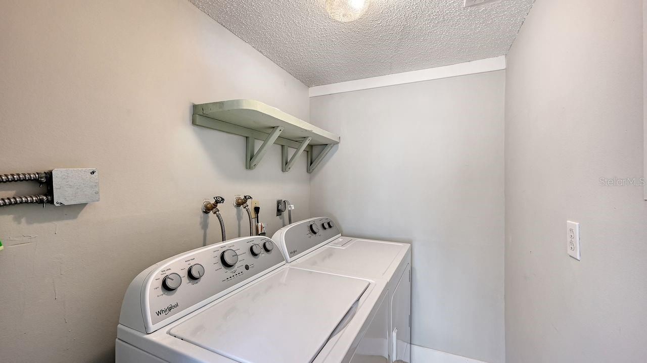 10125 W Manatee Avenue W, Unit D2, Bradenton, FL 34209 Photo