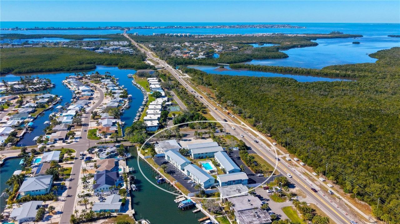 10125 W Manatee Avenue W, Unit D2, Bradenton, FL 34209 Photo