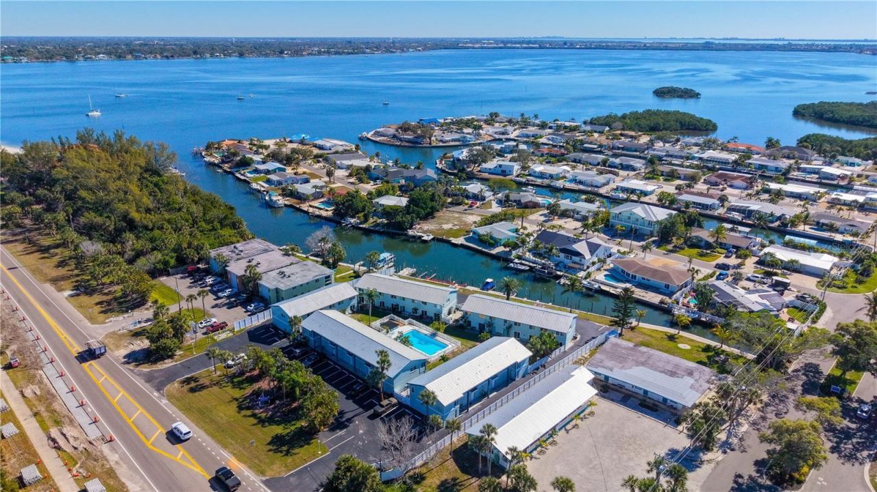 10125 W Manatee Avenue W, Unit D2, Bradenton, FL 34209 Photo