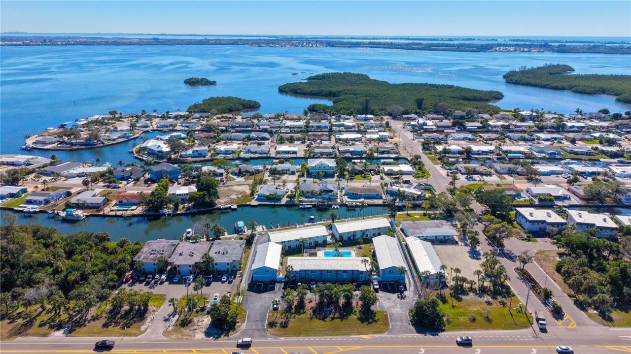 10125 W Manatee Avenue W, Unit D2, Bradenton, FL 34209 Photo