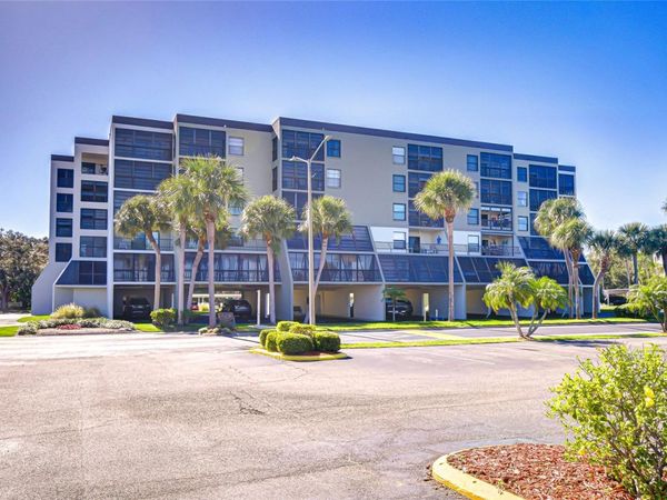 9860 62ND TERRACE N, Unit 1035, ST PETERSBURG, FL 33708