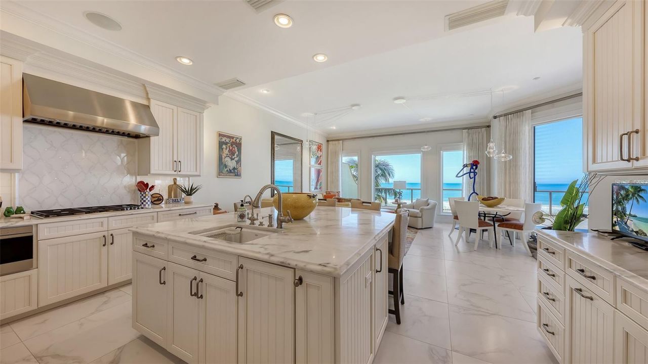 4995 Gulf Of Mexico Drive, Unit 500, Longboat Key, FL 34228 Photo