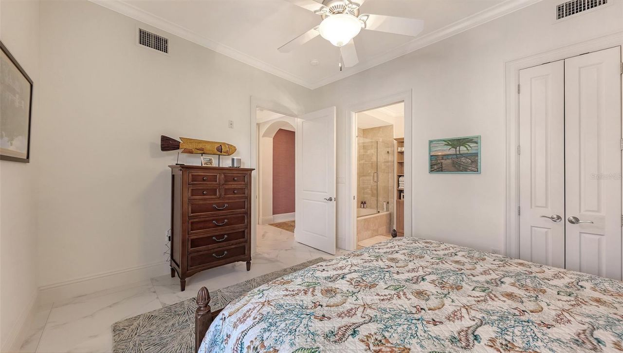 4995 Gulf Of Mexico Drive, Unit 500, Longboat Key, FL 34228 Photo