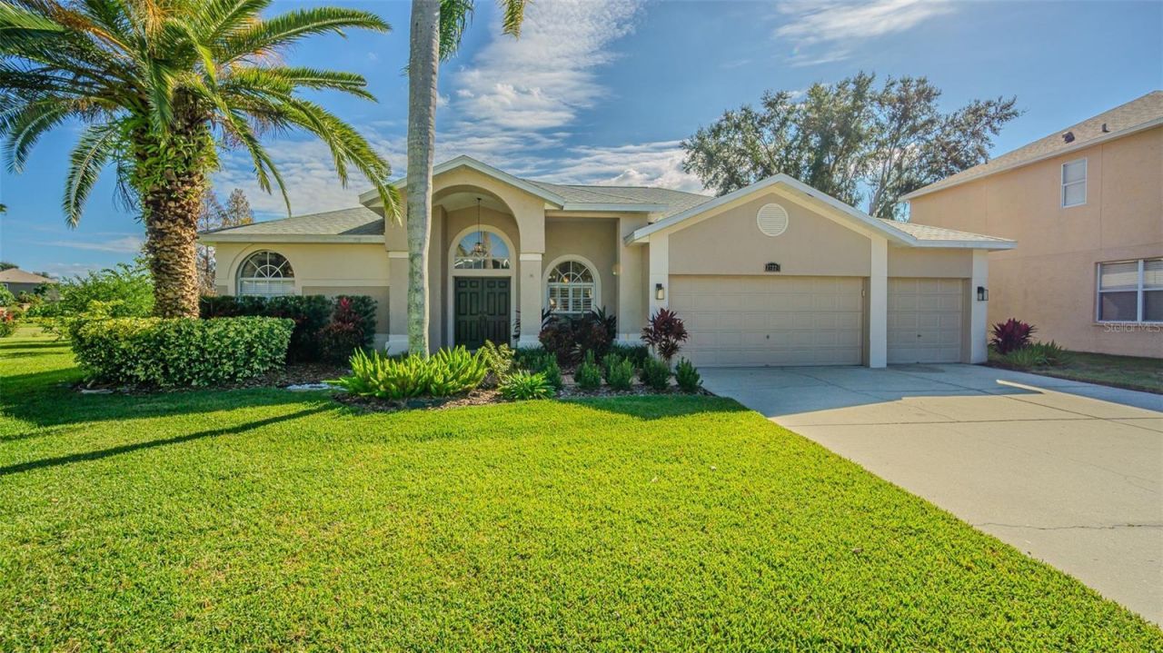 27226 Sea Breeze Way, Wesley Chapel, FL 33544 Main Photo