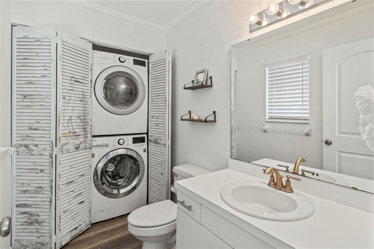 6250 Holmes Boulevard, Unit 37, Holmes Beach, FL 34217 Photo