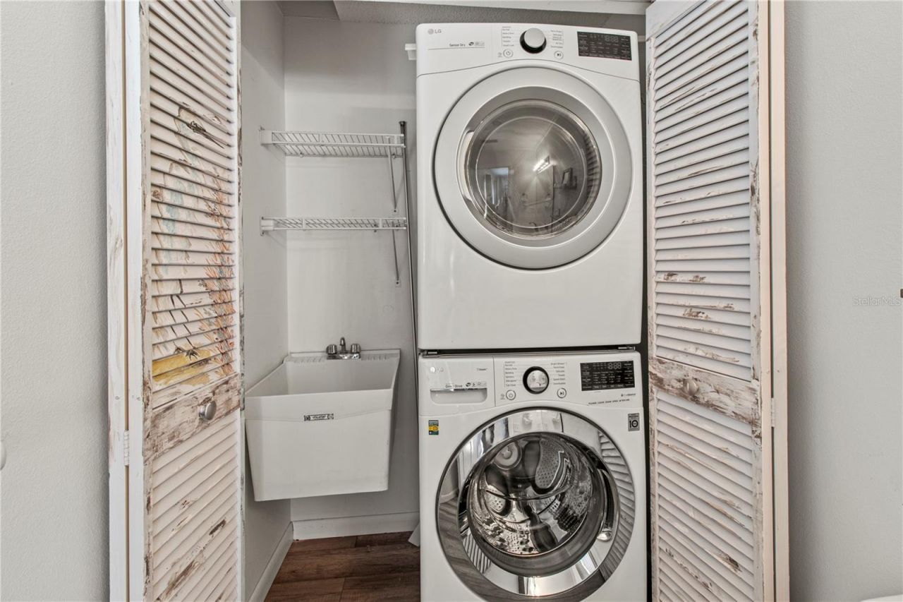 6250 Holmes Boulevard, Unit 37, Holmes Beach, FL 34217 Photo