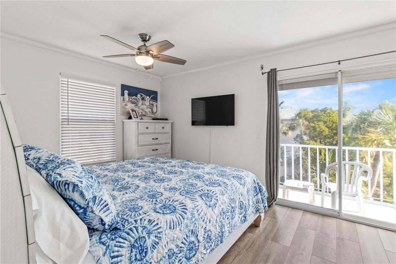 6250 Holmes Boulevard, Unit 37, Holmes Beach, FL 34217 Photo