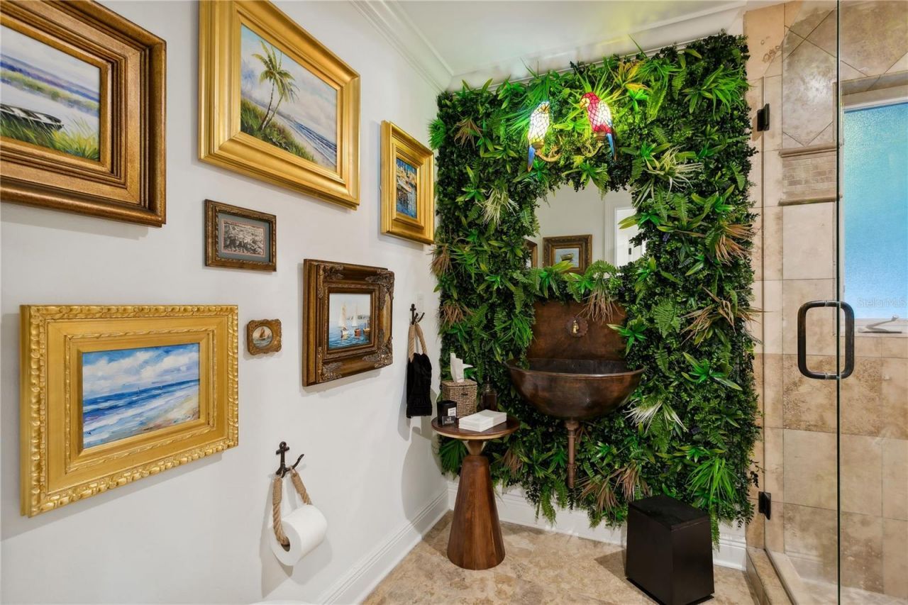 145 Bay Point Drive Ne, Saint Petersburg, FL 33704 Photo