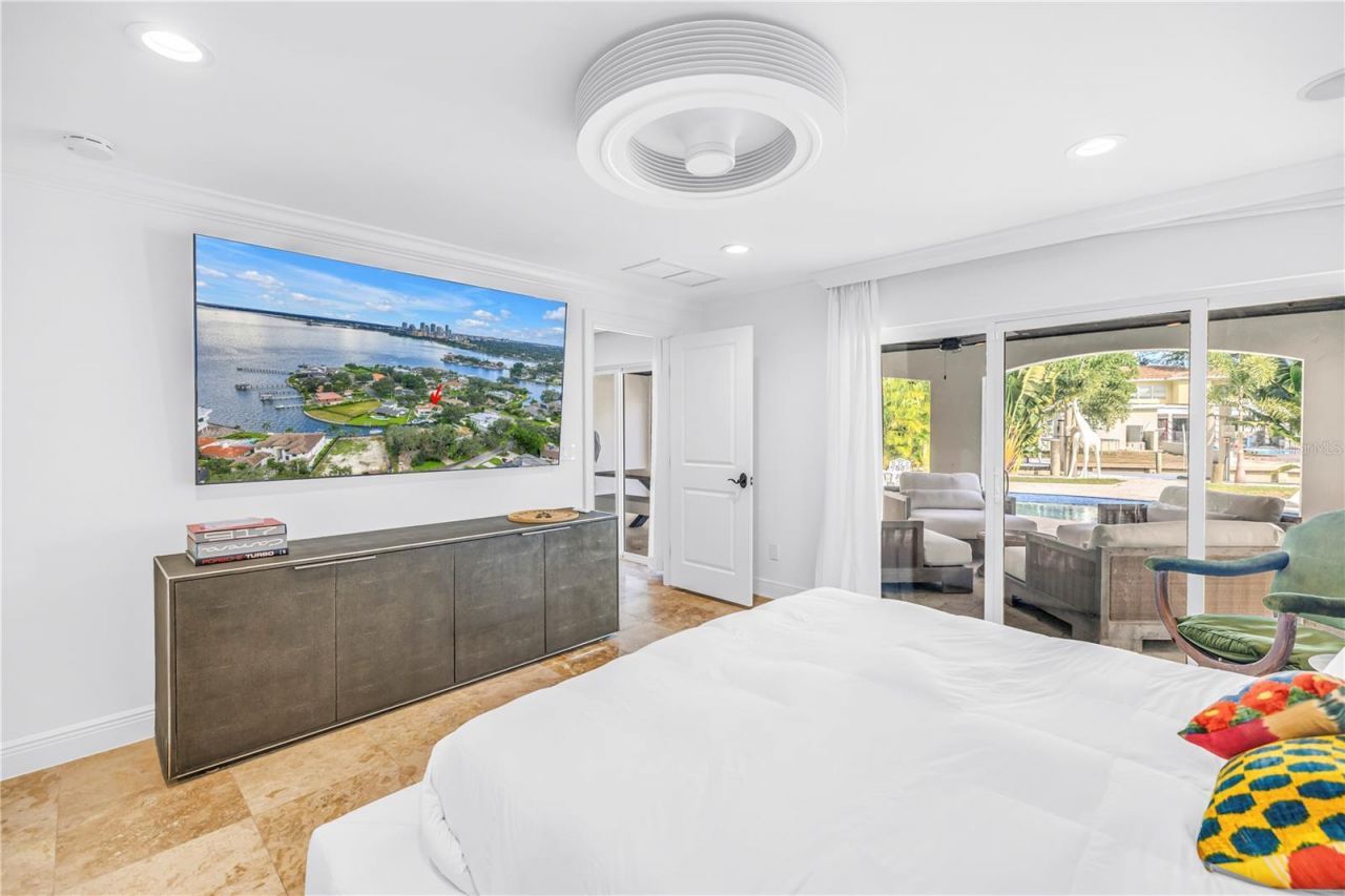 145 Bay Point Drive Ne, Saint Petersburg, FL 33704 Photo