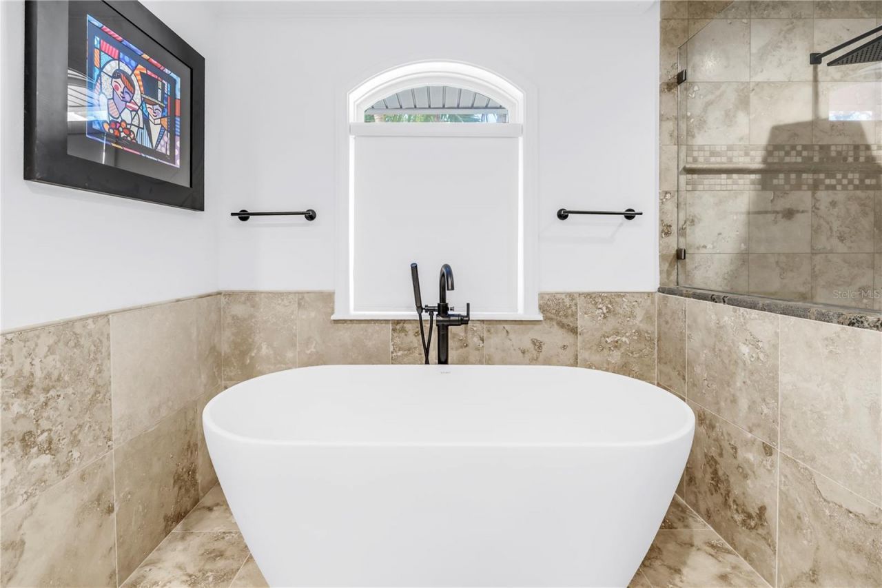 145 Bay Point Drive Ne, Saint Petersburg, FL 33704 Photo