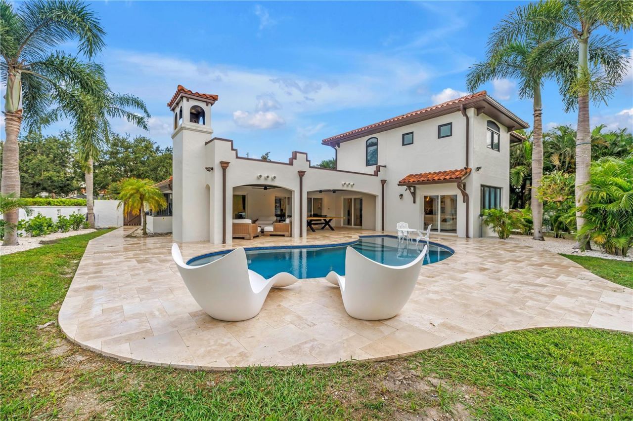 145 Bay Point Drive Ne, Saint Petersburg, FL 33704 Photo