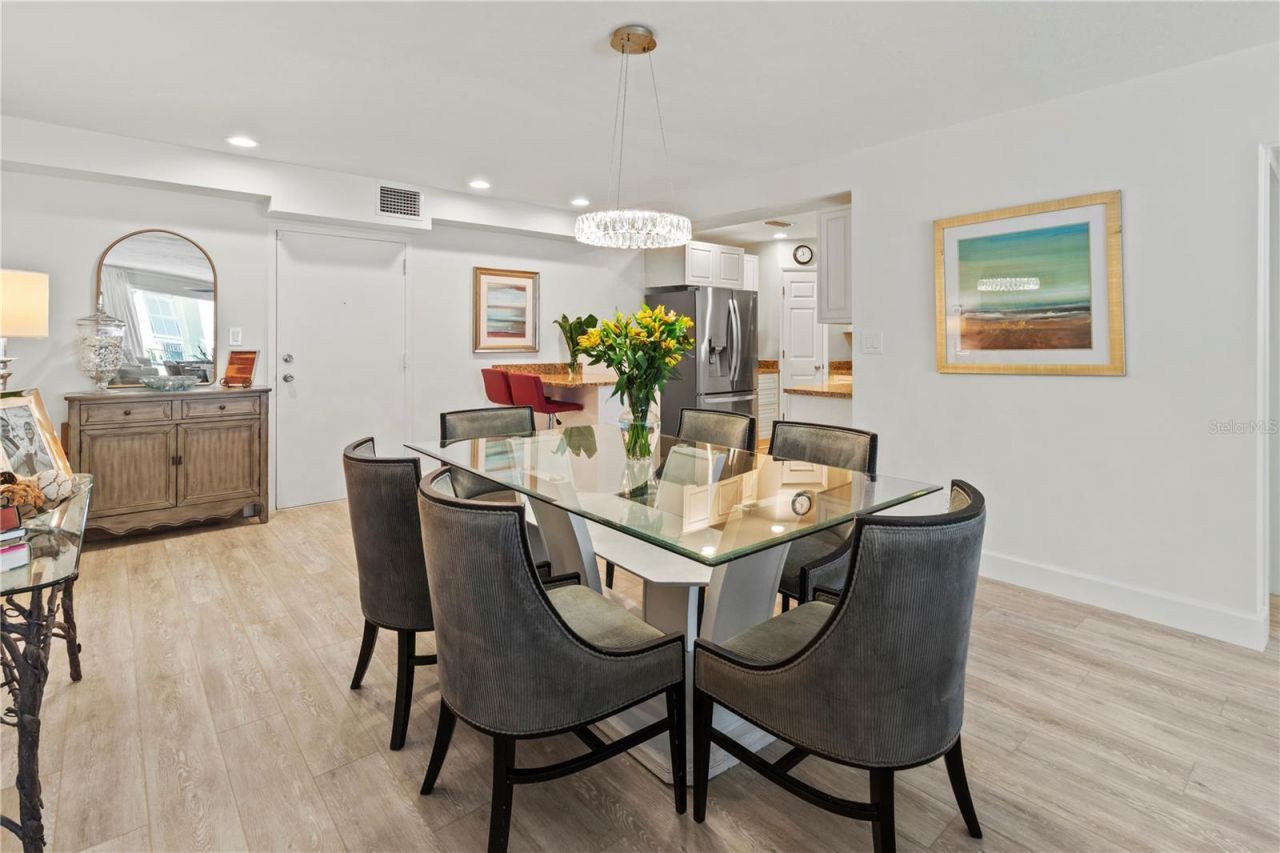 1055 W Peppertree Drive, Unit 102AA, Sarasota, FL 34242 Photo