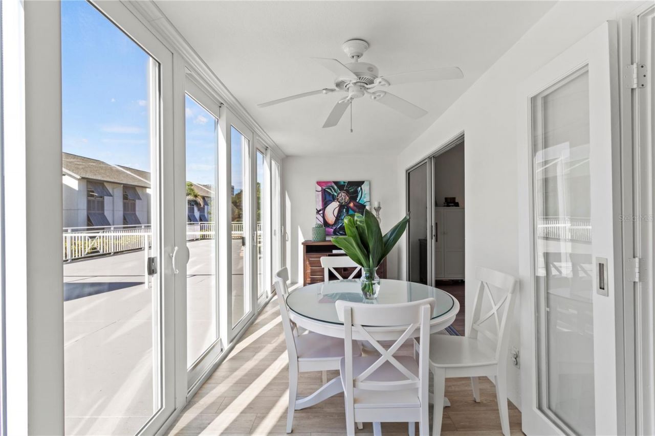 1055 W Peppertree Drive, Unit 102AA, Sarasota, FL 34242 Photo