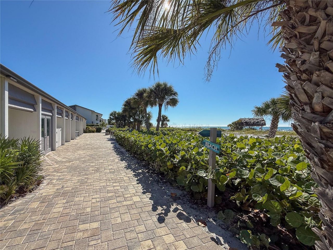 1055 W Peppertree Drive, Unit 102AA, Sarasota, FL 34242 Photo