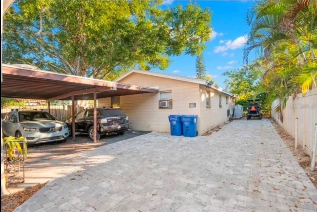 209 12th Avenue N, Saint Petersburg, FL 33704 Photo