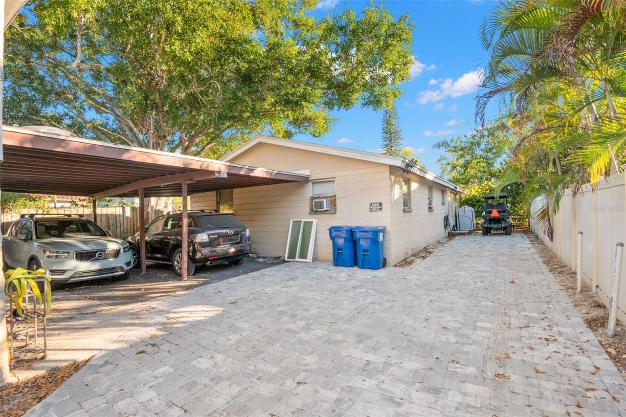 209 12th Avenue N, Saint Petersburg, FL 33704 Photo