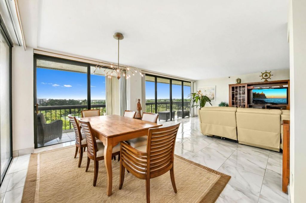 1900 Consulate Place, Unit 604, West Palm Beach, FL 33401 Photo