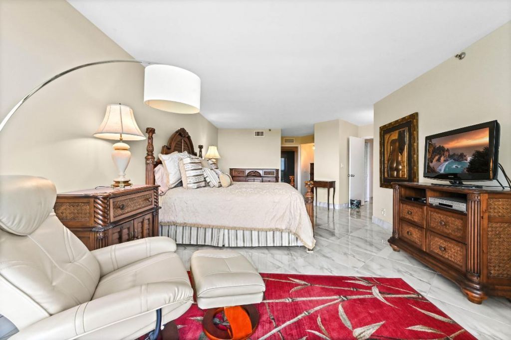 1900 Consulate Place, Unit 604, West Palm Beach, FL 33401 Photo