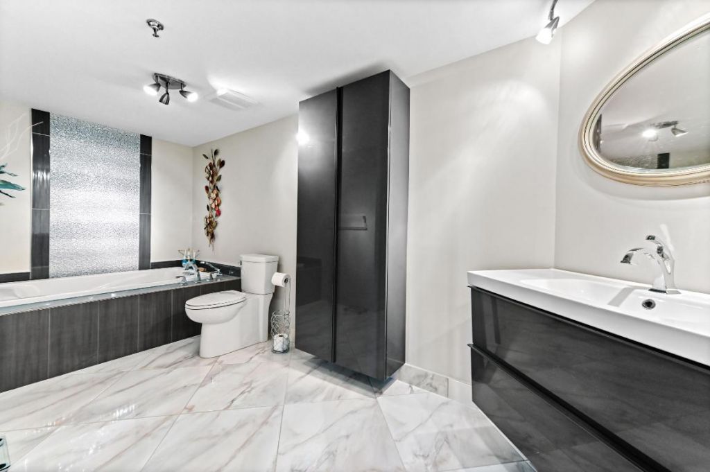 1900 Consulate Place, Unit 604, West Palm Beach, FL 33401 Photo