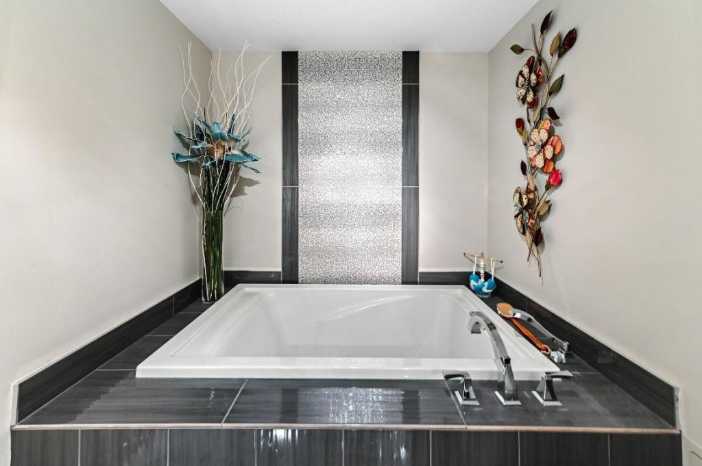 1900 Consulate Place, Unit 604, West Palm Beach, FL 33401 Photo