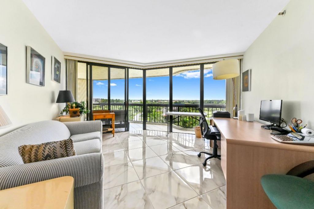 1900 Consulate Place, Unit 604, West Palm Beach, FL 33401 Photo