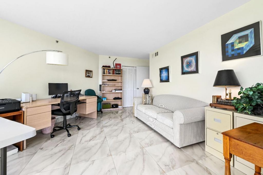 1900 Consulate Place, Unit 604, West Palm Beach, FL 33401 Photo