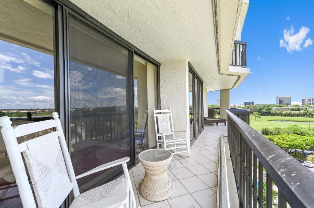 1900 Consulate Place, Unit 604, West Palm Beach, FL 33401 Photo