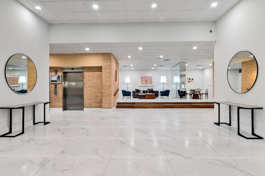 1900 Consulate Place, Unit 604, West Palm Beach, FL 33401 Photo