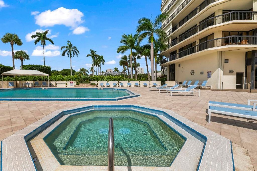 1900 Consulate Place, Unit 604, West Palm Beach, FL 33401 Photo