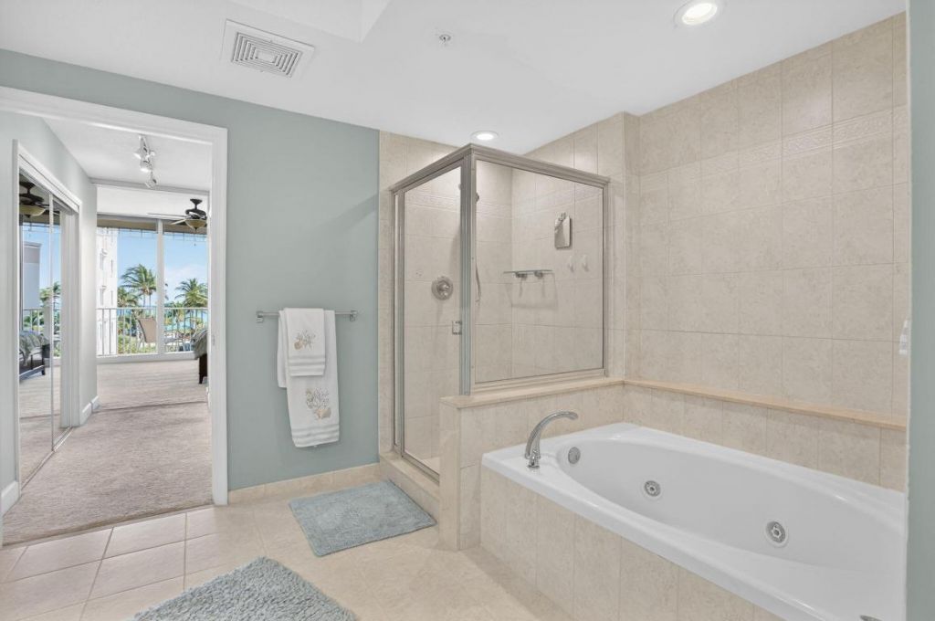 230 Ocean Grande Boulevard, Unit 501, Jupiter, FL 33477 Photo