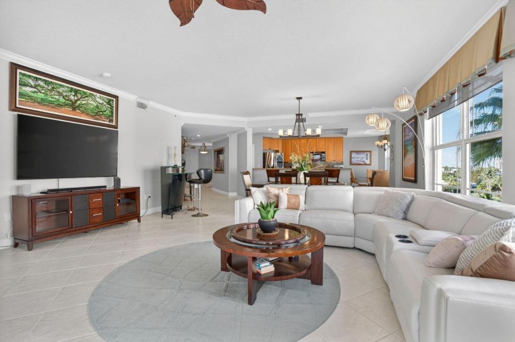 230 Ocean Grande Boulevard, Unit 501, Jupiter, FL 33477 Photo