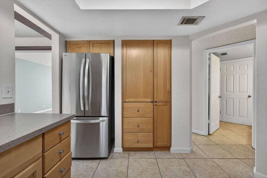 102 Weybridge Circle, Unit B, Royal Palm Beach, FL 33411 Photo