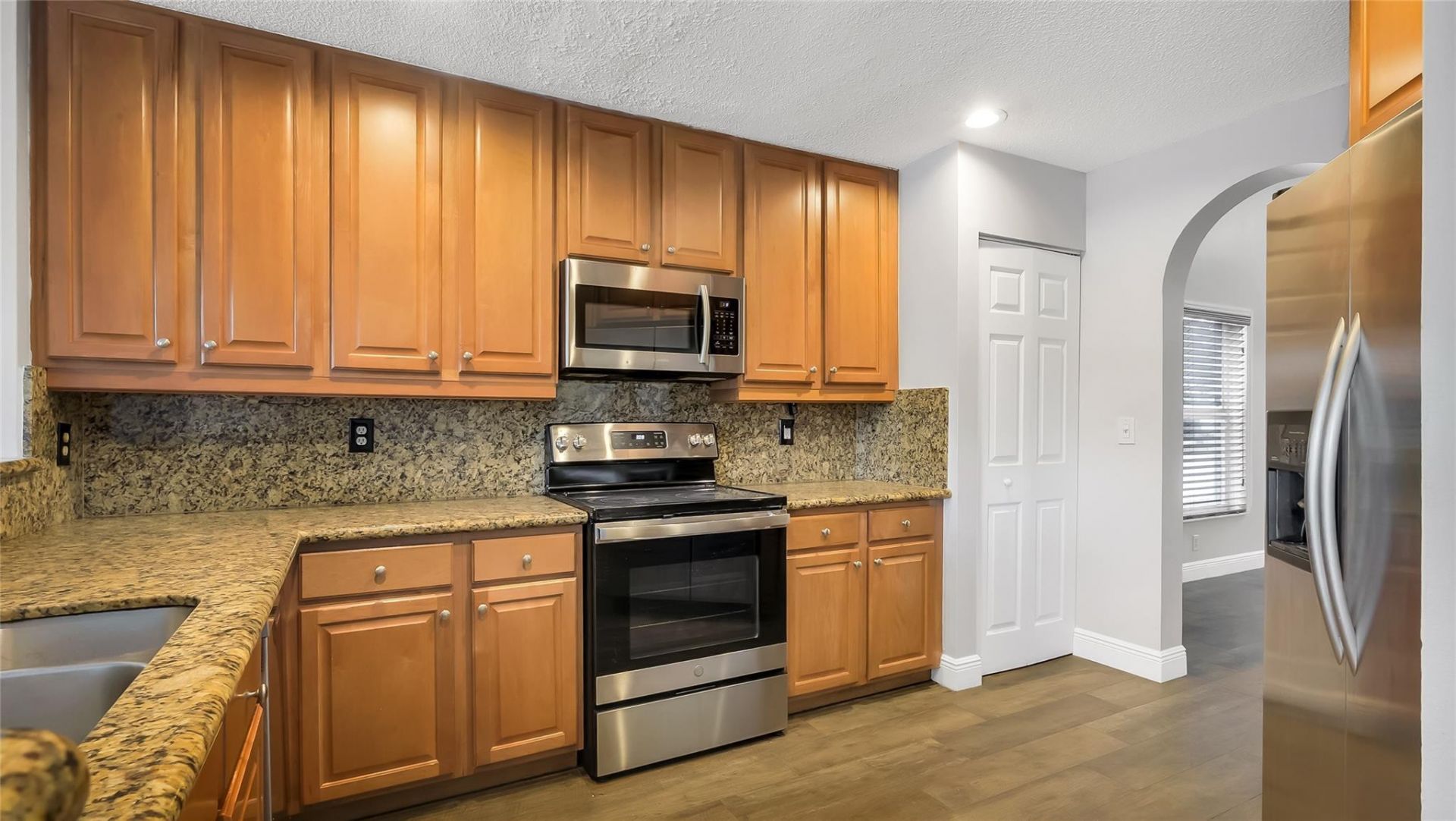 414 SW 205th Avenue, Pembroke Pines, FL 33029 Photo