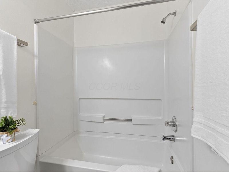 860 Philadelphia Drive, Unit 23A, Westerville, OH 43081 Photo 38