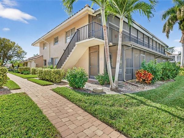 1523 Chesapeake AVE, Unit B4, NAPLES, FL 34102