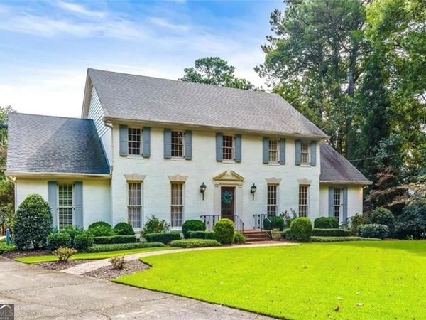 3200 Farmington Drive, Vinings, GA 30339