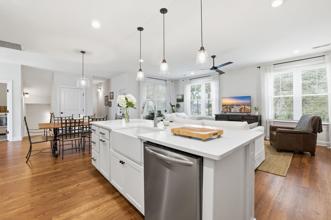 48 Seagrass Ct. Photo 4