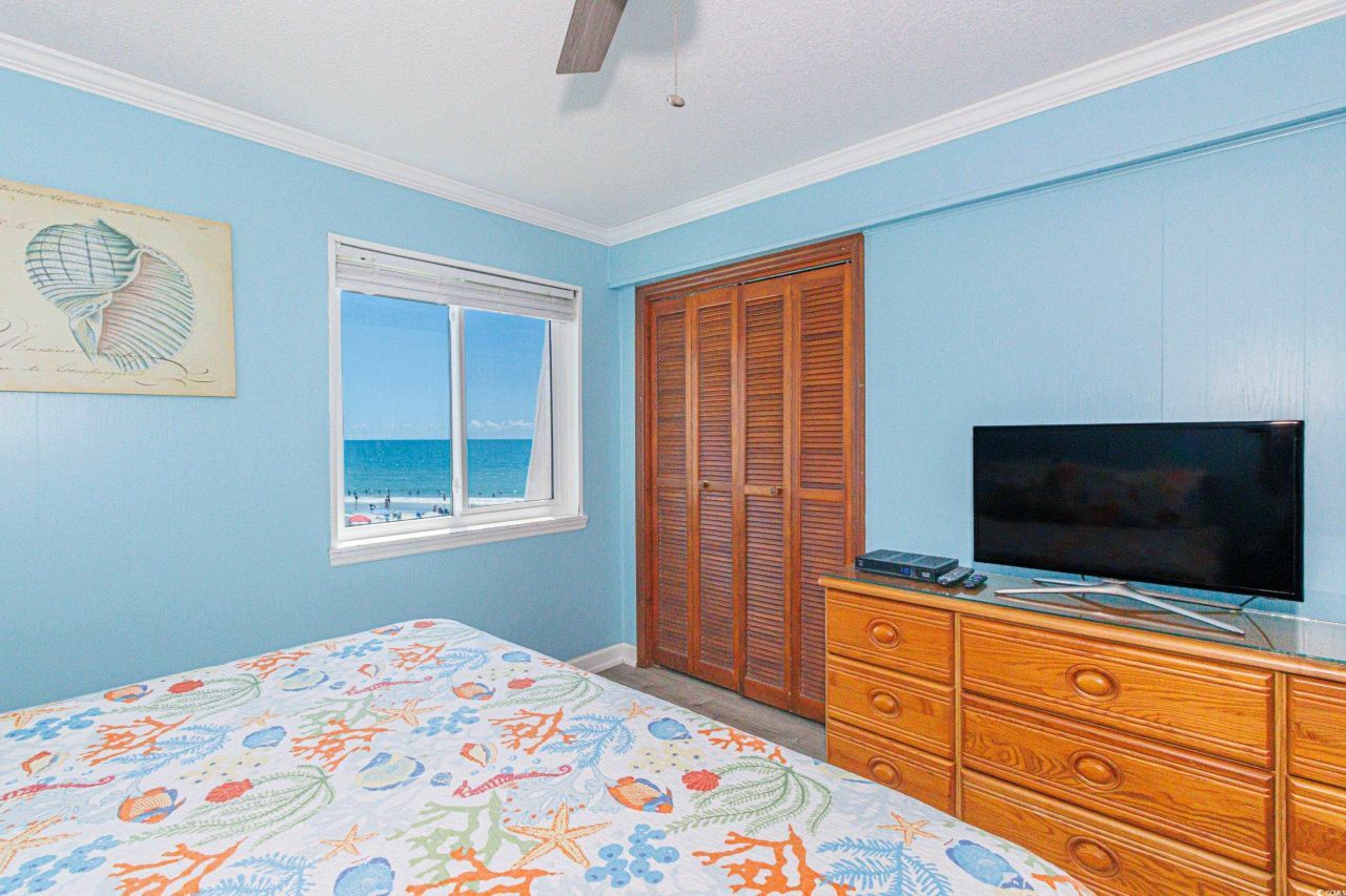 9560 Shore Dr. Photo 17