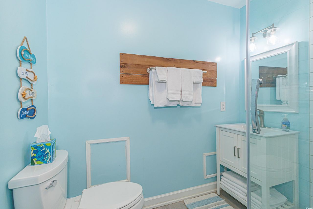 9560 Shore Dr. Photo 23