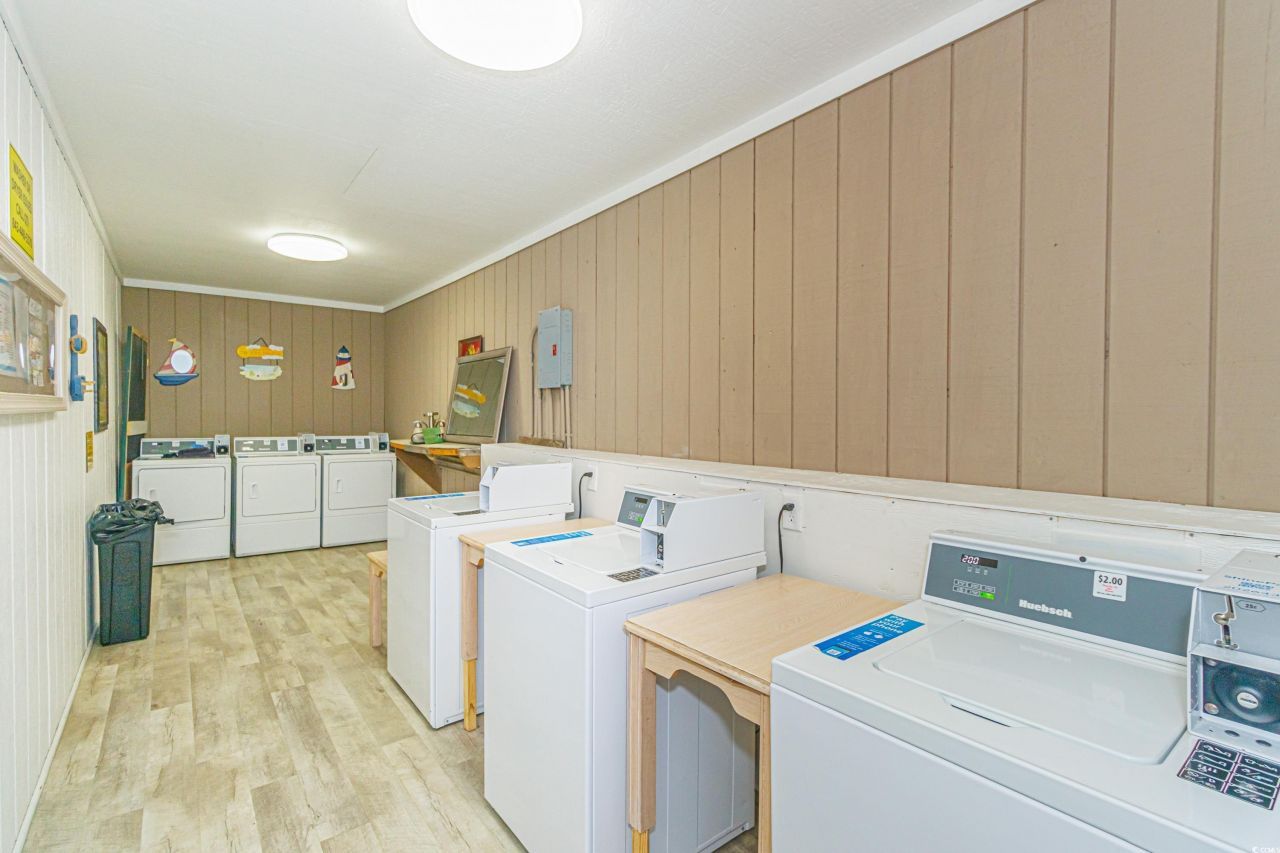 9560 Shore Dr. Photo 31