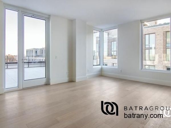 30-55 Vernon Boulevard , Unit 8-E, Queens, NY 11102