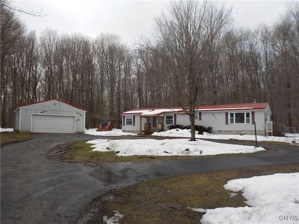 1311 State Route 264, Phoenix, NY 13165